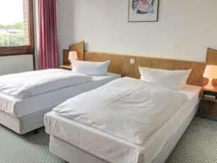 Hotel Itm Entree Glinde Restaurant & Tagungshotel 3*